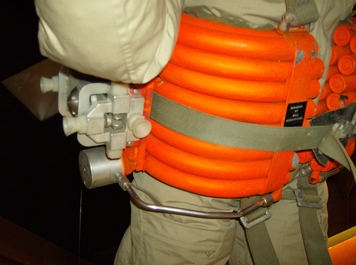 Bell rocket belt 07.jpg