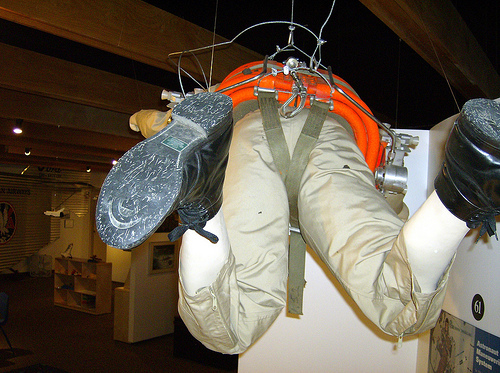 Bell rocket belt 08.jpg