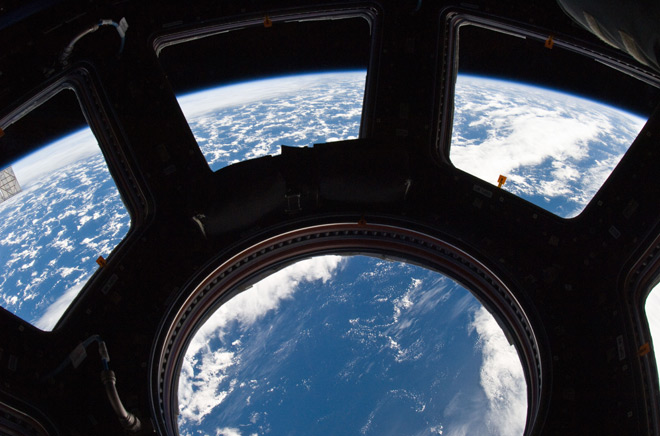 cupola-iss022e080014.jpg