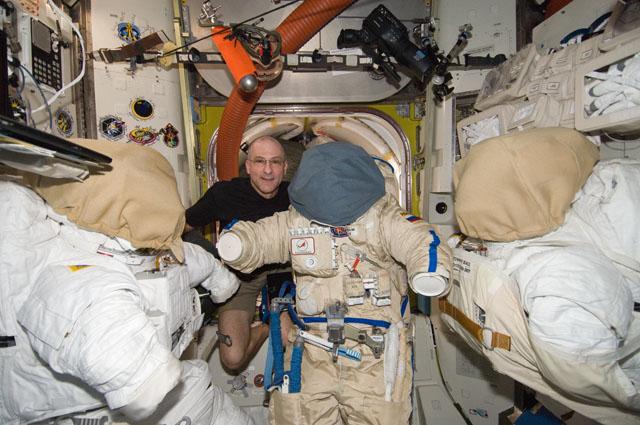 iss030e247080.jpg